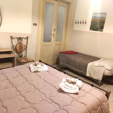 Casa Lillina A Toledo , Near Piazza Del Plebiscito Lejlighed Napoli Eksteriør billede