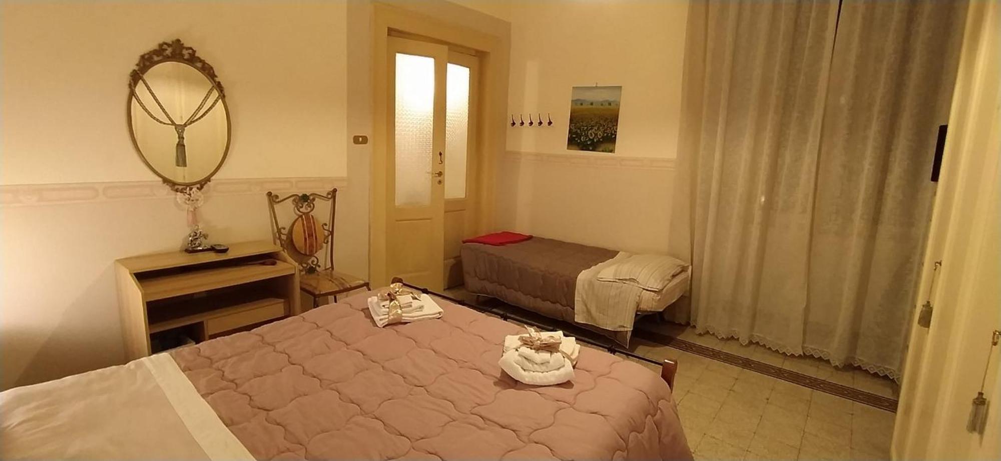 Casa Lillina A Toledo , Near Piazza Del Plebiscito Lejlighed Napoli Eksteriør billede