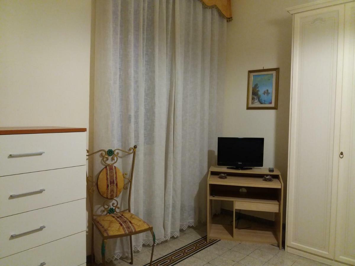 Casa Lillina A Toledo , Near Piazza Del Plebiscito Lejlighed Napoli Eksteriør billede