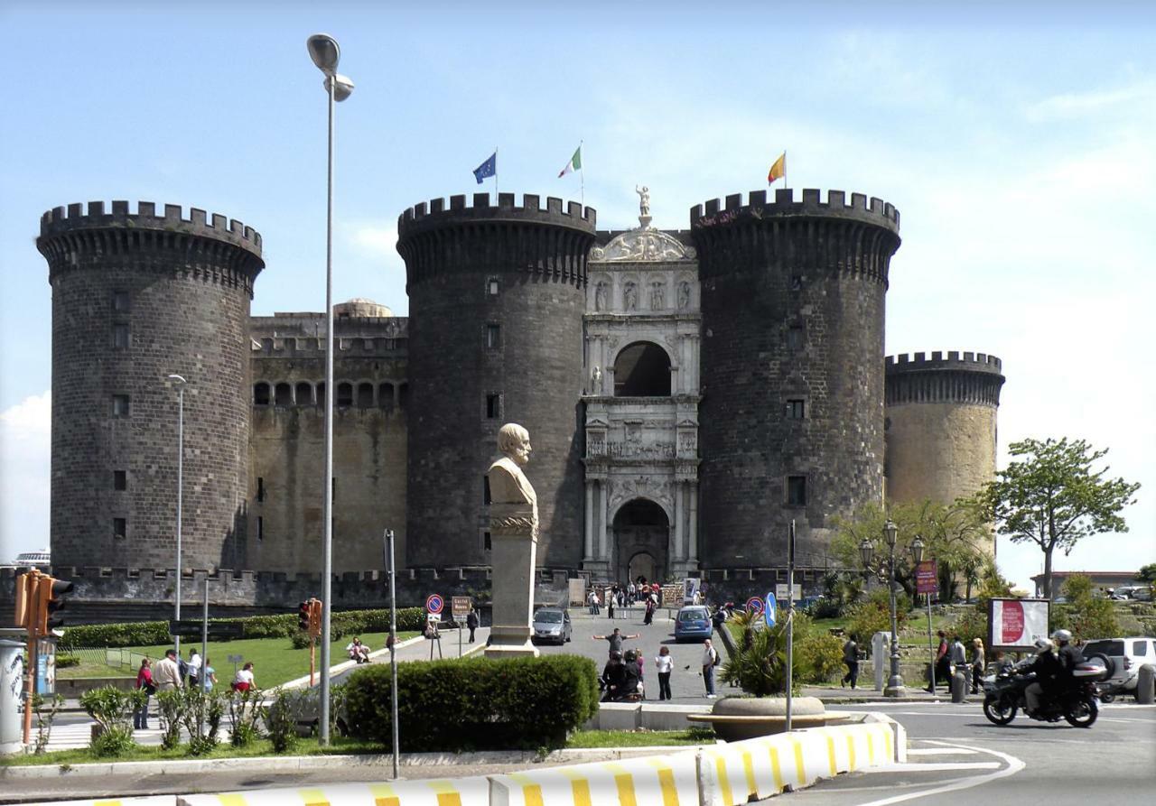 Casa Lillina A Toledo , Near Piazza Del Plebiscito Lejlighed Napoli Eksteriør billede