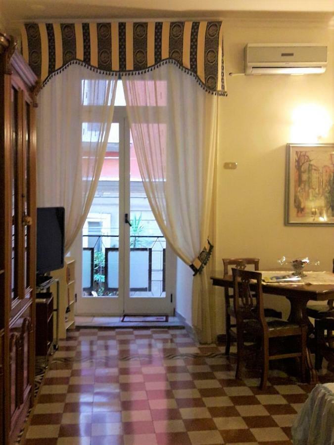Casa Lillina A Toledo , Near Piazza Del Plebiscito Lejlighed Napoli Eksteriør billede