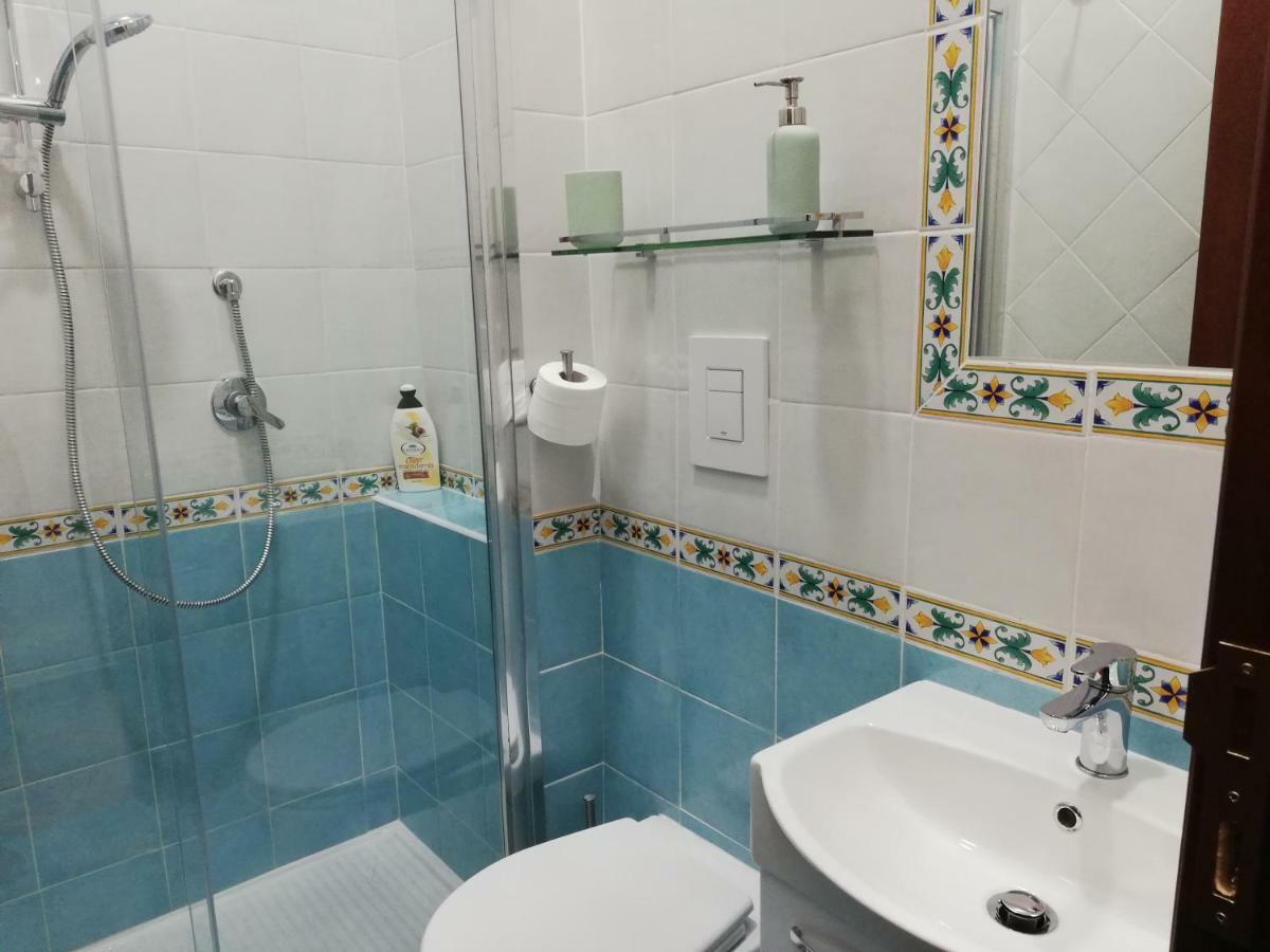 Casa Lillina A Toledo , Near Piazza Del Plebiscito Lejlighed Napoli Eksteriør billede