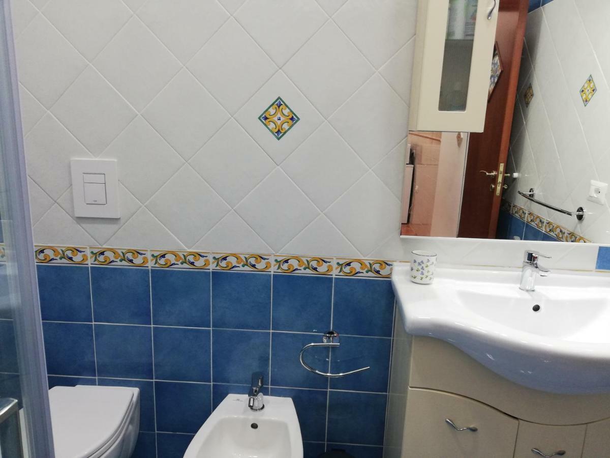 Casa Lillina A Toledo , Near Piazza Del Plebiscito Lejlighed Napoli Eksteriør billede