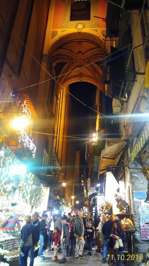 Casa Lillina A Toledo , Near Piazza Del Plebiscito Lejlighed Napoli Eksteriør billede